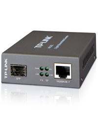 Media Filter TP-Link MC220L, 1000Mbps RJ45 to 1000Mbps SFP slot supporting MiniGBIC modules,  switching power adapter, chassis mountable